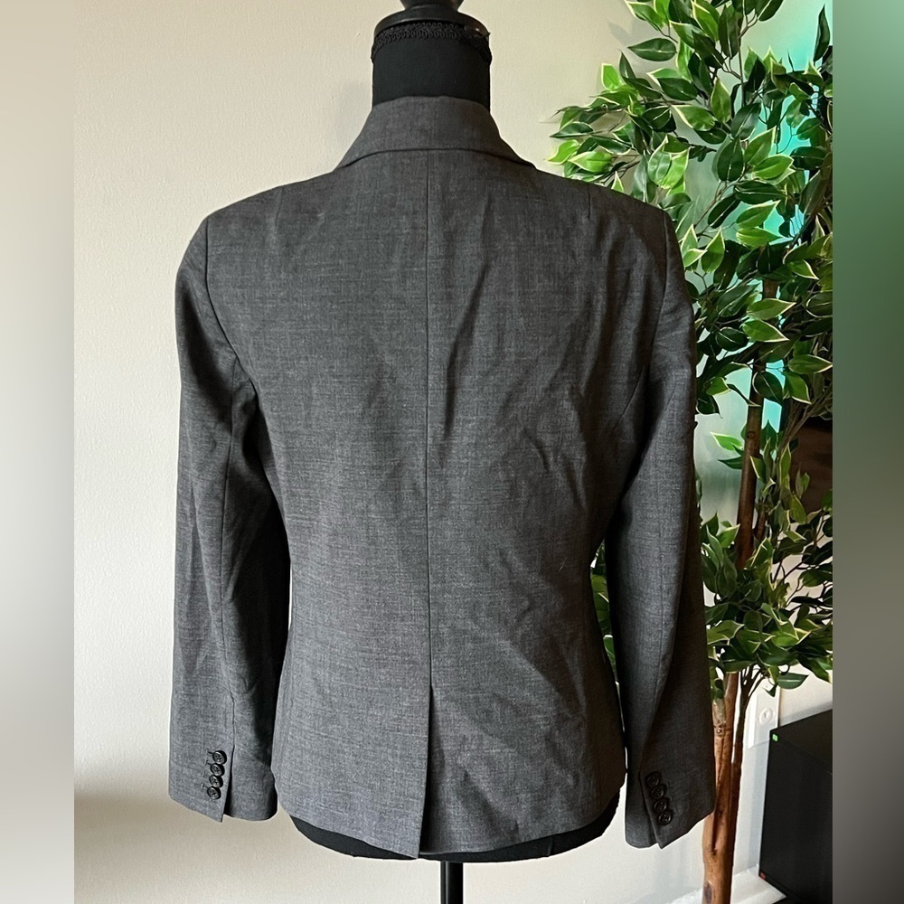 J.Crew Women’s Wool Blend Dark Gray 2 Button Career Blazer Size 10P - Picture 5 of 7